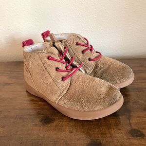 Size 11 / Toddler Boy UGG Chukka Boots
